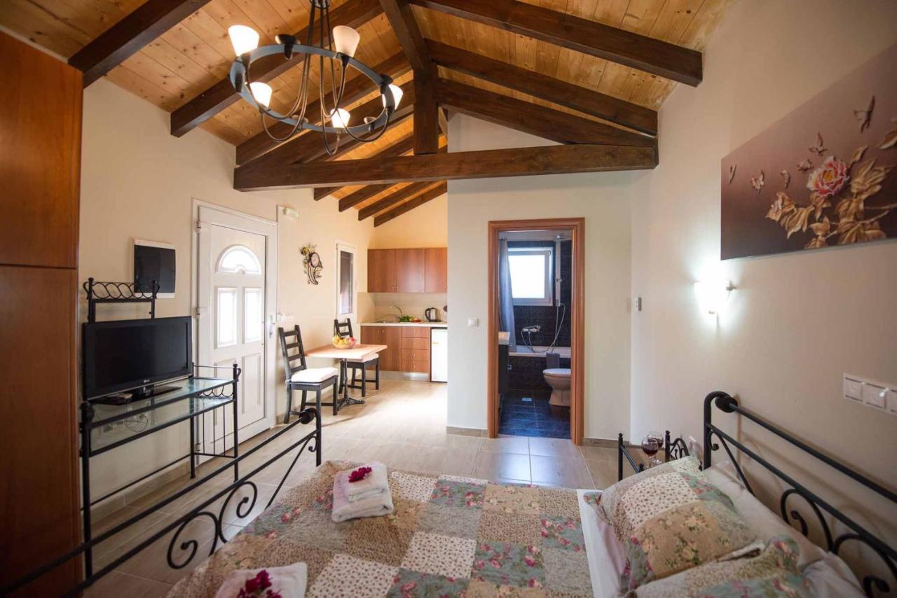 Villa Zapphira Peritheia Corfu Buitenkant foto